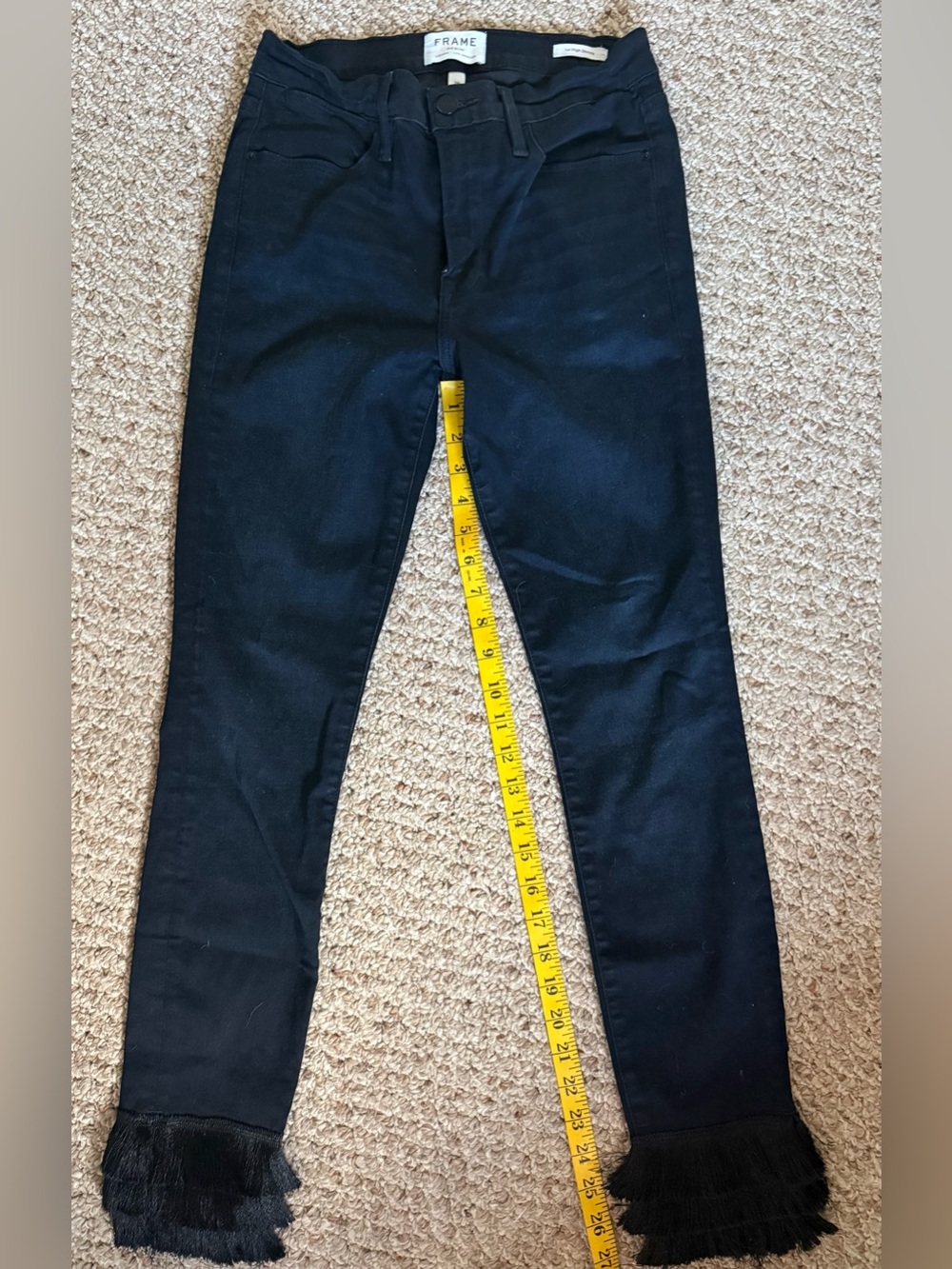 Frame Denim Black Le High Skinny Fringe Ankle Jeans. Size 28